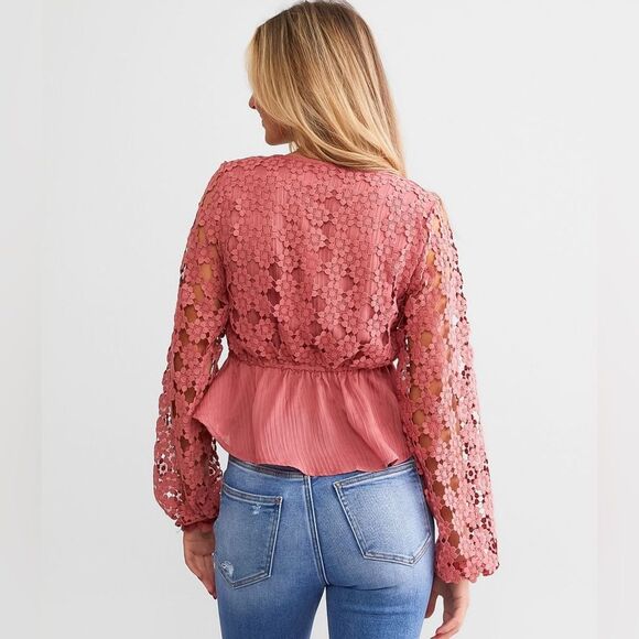 Daytrip Crochet Sleeve Peplum Top Size L Blush Pink Boho V-Neck Tie Front - Picture 5 of 14